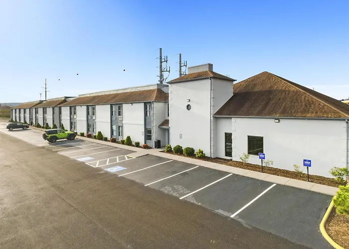 Boutique hotel only: Spark By Hilton Abingdon I-81 Near Fairgrounds